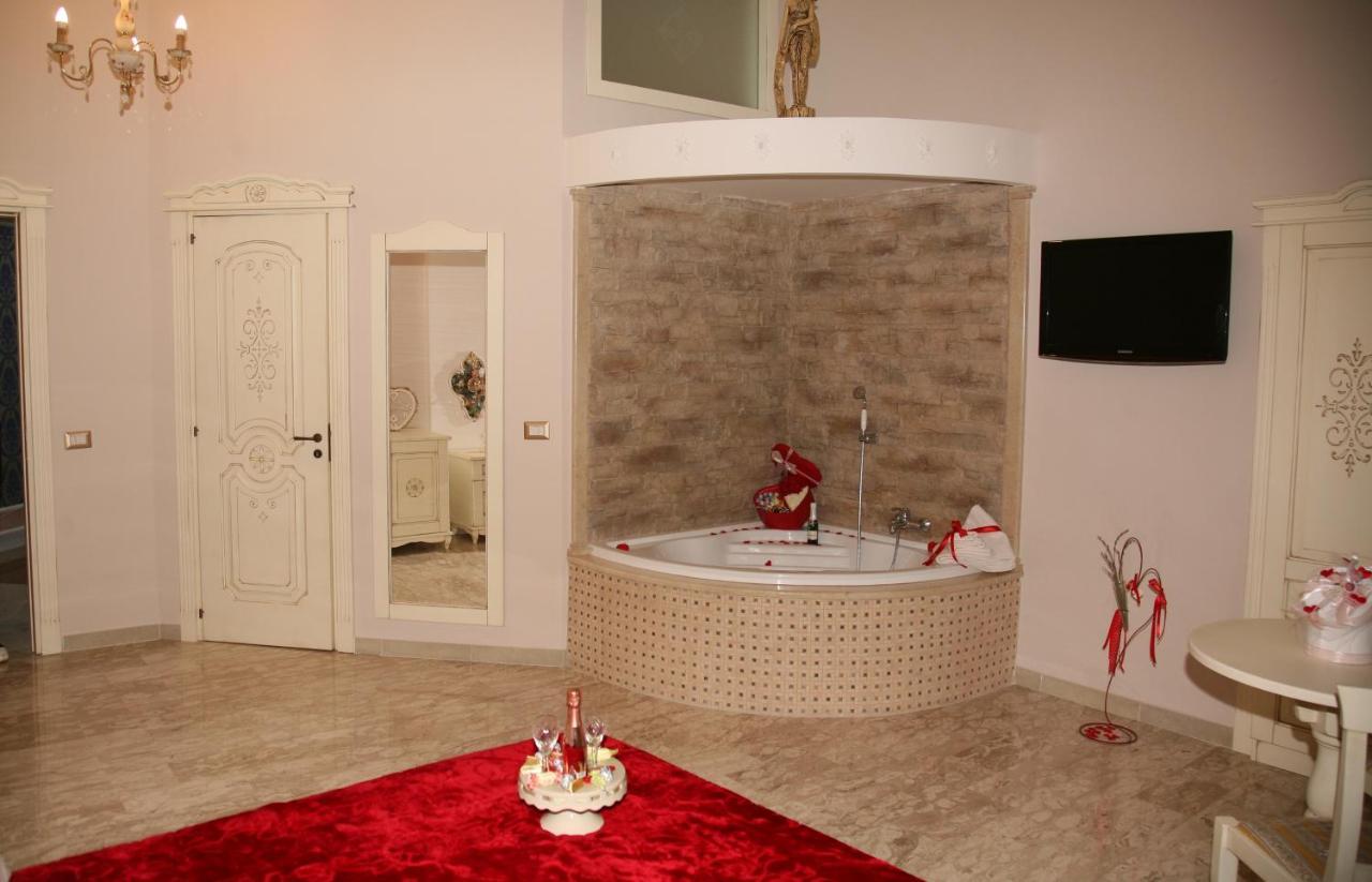 Gold94 Bed & Breakfast Napoli Bagian luar foto