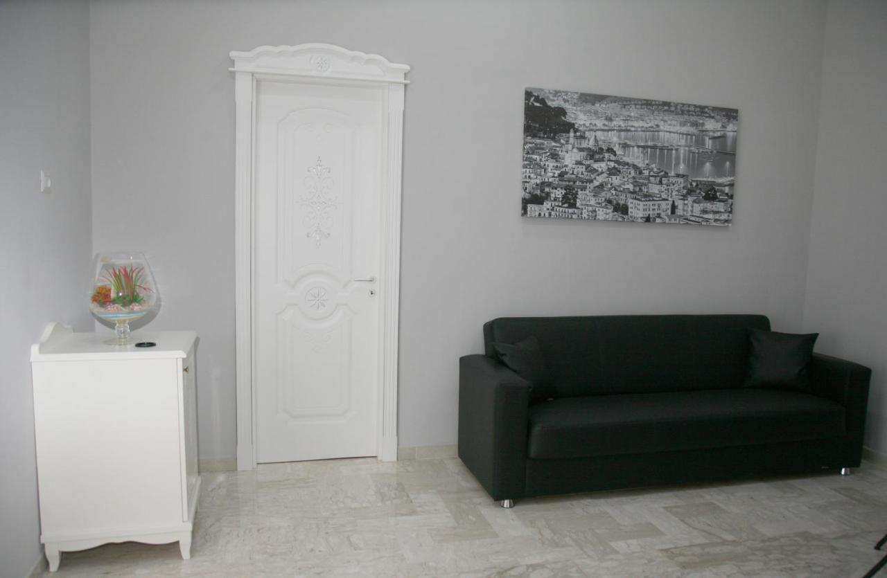 Gold94 Bed & Breakfast Napoli Bagian luar foto