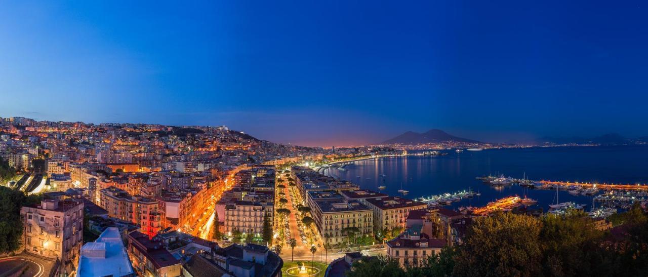 Gold94 Bed & Breakfast Napoli Bagian luar foto
