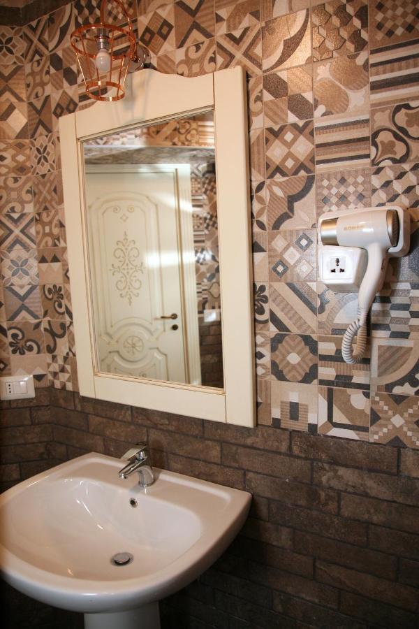 Gold94 Bed & Breakfast Napoli Bagian luar foto