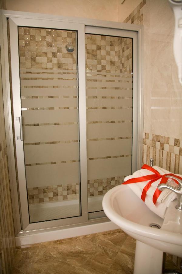 Gold94 Bed & Breakfast Napoli Bagian luar foto