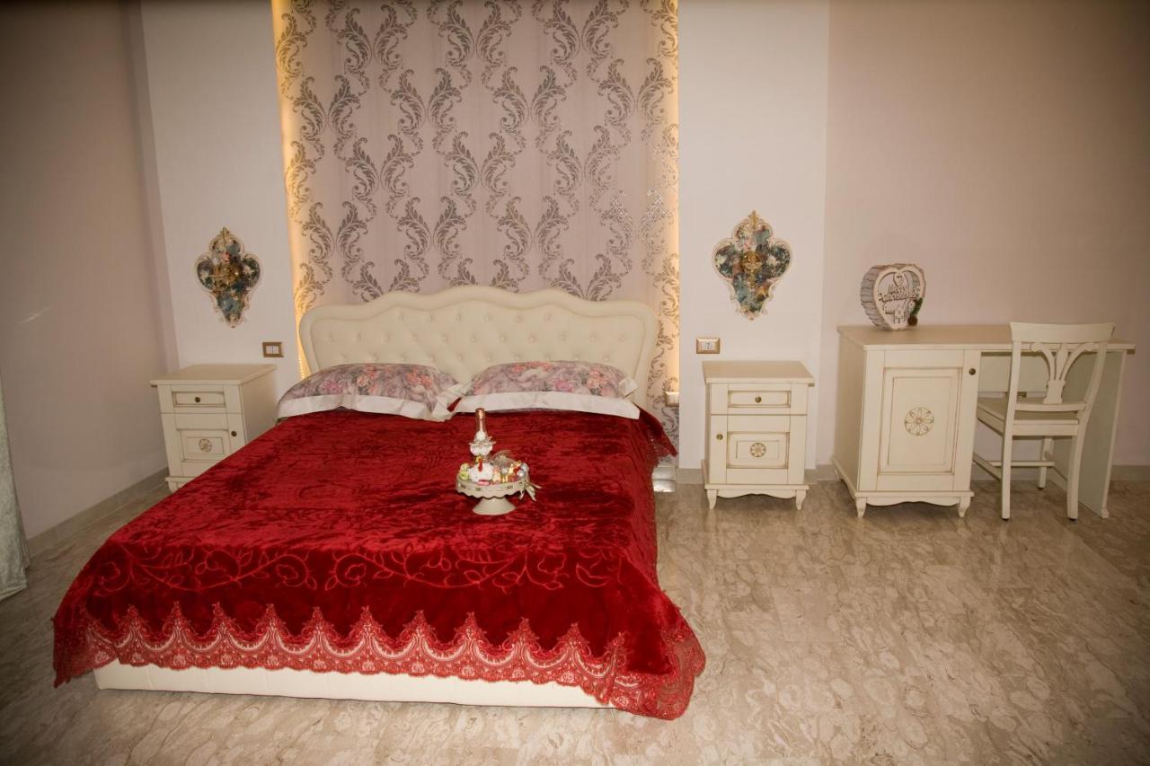 Gold94 Bed & Breakfast Napoli Bagian luar foto