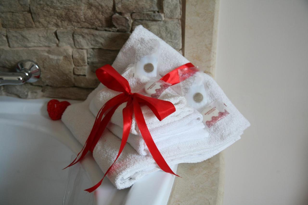 Gold94 Bed & Breakfast Napoli Bagian luar foto