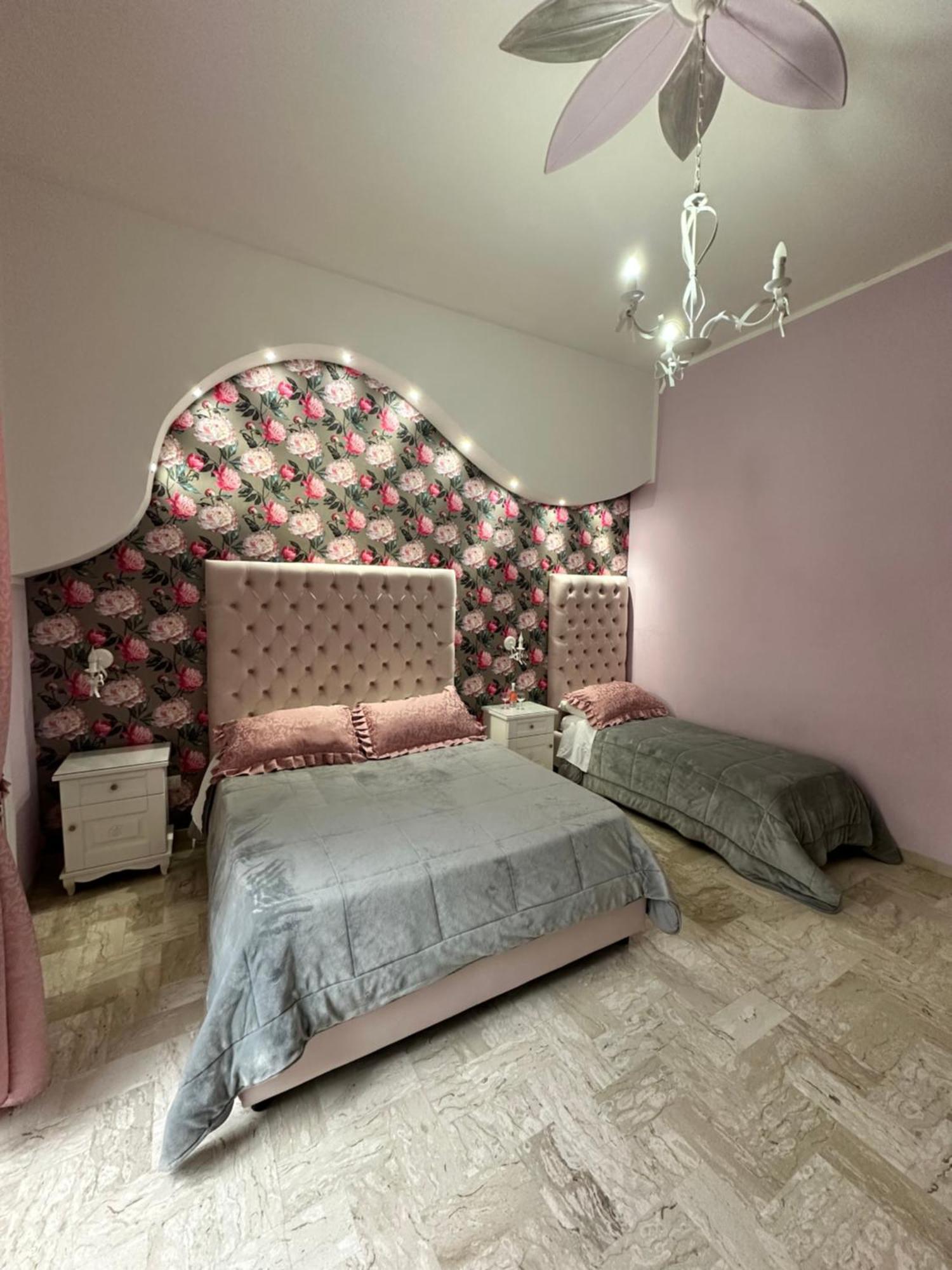 Gold94 Bed & Breakfast Napoli Bagian luar foto